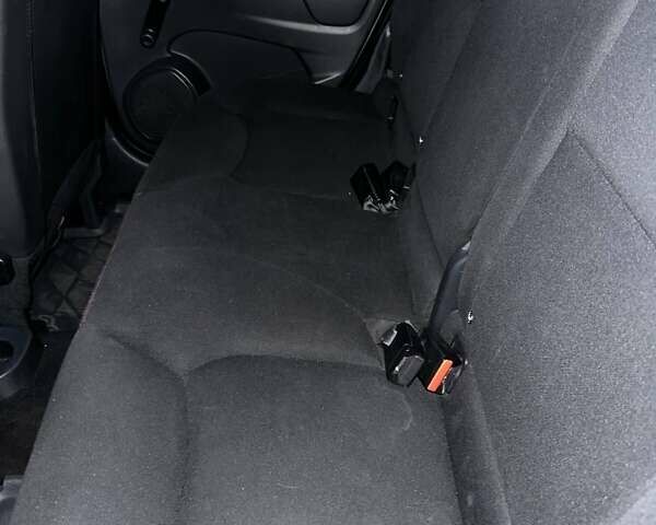 Серый Рено Клио, объемом двигателя 1.5 л и пробегом 178 тыс. км за 6750 $, фото 5 на Automoto.ua