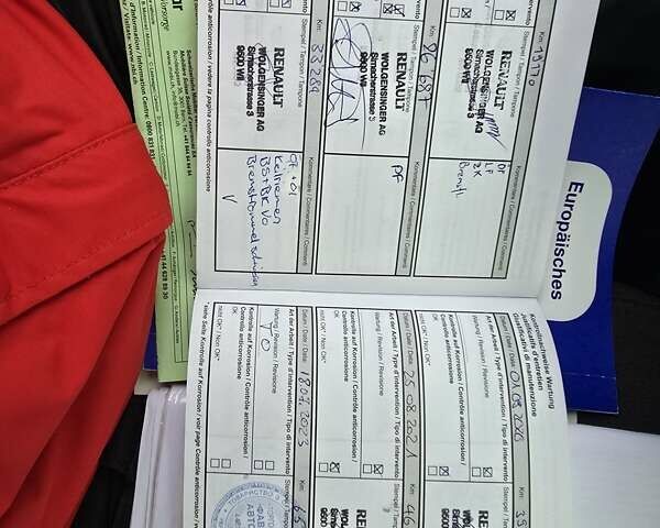 Серый Рено Клио, объемом двигателя 1.2 л и пробегом 104 тыс. км за 9100 $, фото 4 на Automoto.ua