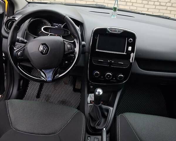 Серый Рено Клио, объемом двигателя 1.5 л и пробегом 237 тыс. км за 7950 $, фото 26 на Automoto.ua