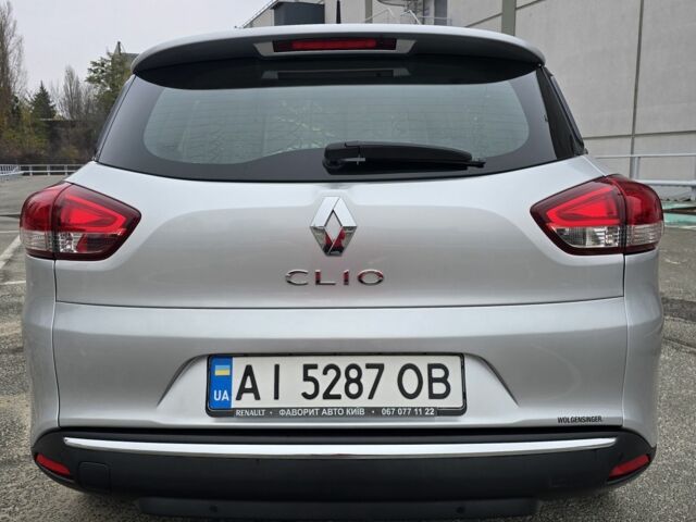 Серый Рено Клио, объемом двигателя 1.2 л и пробегом 104 тыс. км за 9100 $, фото 2 на Automoto.ua