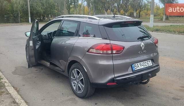 Серый Рено Клио, объемом двигателя 1.46 л и пробегом 336 тыс. км за 7700 $, фото 2 на Automoto.ua