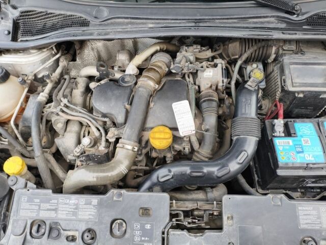 Серый Рено Клио, объемом двигателя 1.5 л и пробегом 258 тыс. км за 7250 $, фото 4 на Automoto.ua