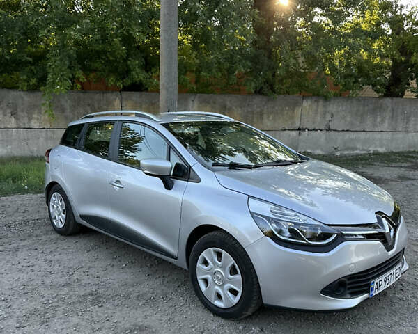 Серый Рено Клио, объемом двигателя 1.5 л и пробегом 210 тыс. км за 6900 $, фото 3 на Automoto.ua