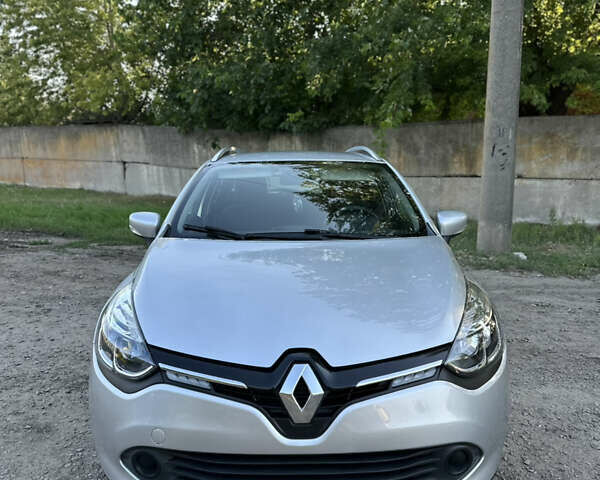 Серый Рено Клио, объемом двигателя 1.5 л и пробегом 210 тыс. км за 6900 $, фото 6 на Automoto.ua