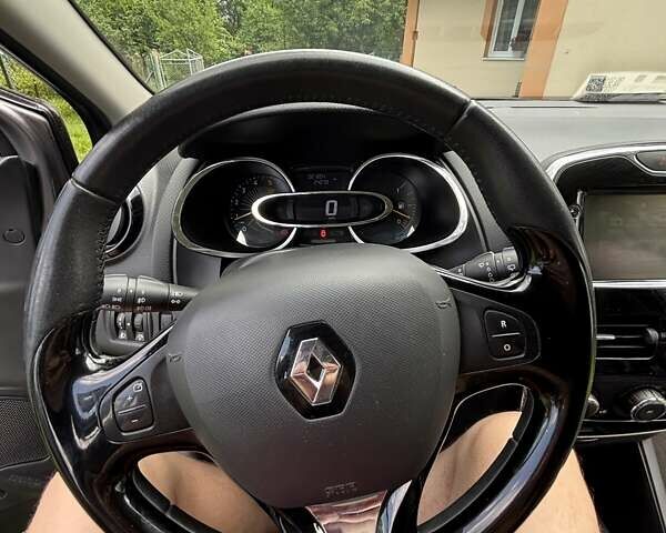 Серый Рено Клио, объемом двигателя 1.5 л и пробегом 221 тыс. км за 7000 $, фото 11 на Automoto.ua