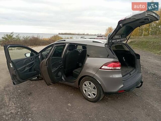 Сірий Рено Кліо, об'ємом двигуна 1.5 л та пробігом 260 тис. км за 7200 $, фото 16 на Automoto.ua