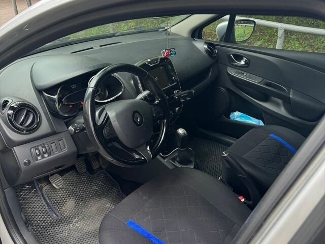 Сірий Рено Кліо, об'ємом двигуна 1.5 л та пробігом 288 тис. км за 6700 $, фото 6 на Automoto.ua