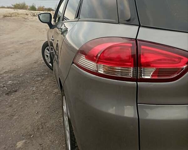 Сірий Рено Кліо, об'ємом двигуна 1.5 л та пробігом 260 тис. км за 7200 $, фото 9 на Automoto.ua