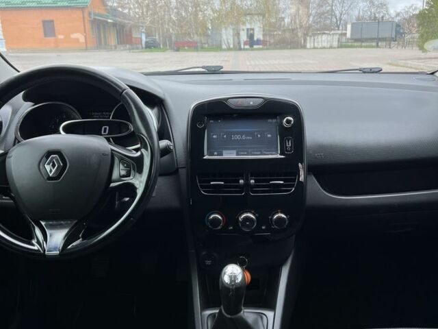 Сірий Рено Кліо, об'ємом двигуна 1.5 л та пробігом 215 тис. км за 7200 $, фото 14 на Automoto.ua