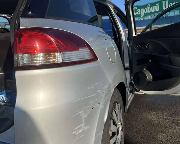 Сірий Рено Кліо, об'ємом двигуна 1.46 л та пробігом 169 тис. км за 6800 $, фото 11 на Automoto.ua