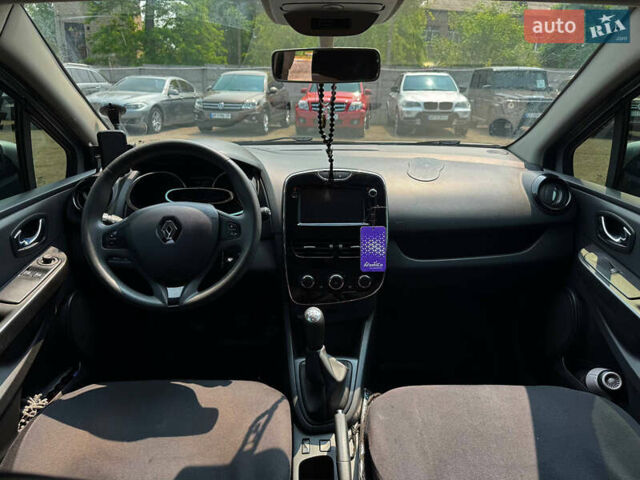 Сірий Рено Кліо, об'ємом двигуна 1.5 л та пробігом 174 тис. км за 7100 $, фото 8 на Automoto.ua