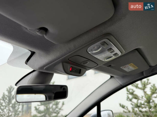 Серый Рено Клио, объемом двигателя 1.2 л и пробегом 122 тыс. км за 8800 $, фото 52 на Automoto.ua