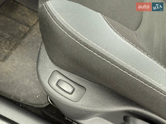 Серый Рено Клио, объемом двигателя 1.2 л и пробегом 122 тыс. км за 8800 $, фото 47 на Automoto.ua