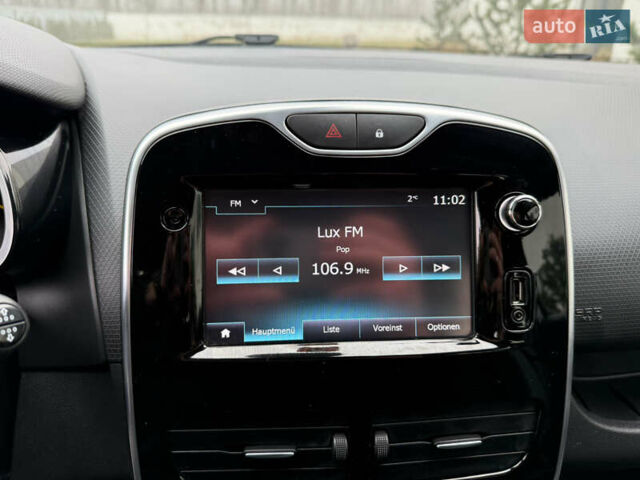 Серый Рено Клио, объемом двигателя 1.2 л и пробегом 122 тыс. км за 8800 $, фото 58 на Automoto.ua