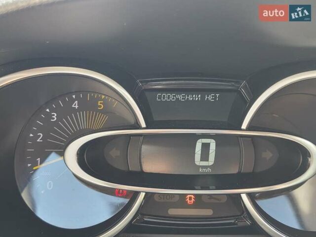 Сірий Рено Кліо, об'ємом двигуна 1.5 л та пробігом 232 тис. км за 8300 $, фото 3 на Automoto.ua