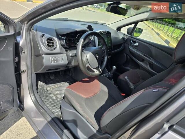 Серый Рено Клио, объемом двигателя 1.5 л и пробегом 290 тыс. км за 7950 $, фото 8 на Automoto.ua
