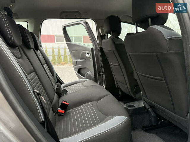 Серый Рено Клио, объемом двигателя 1.2 л и пробегом 122 тыс. км за 8800 $, фото 35 на Automoto.ua