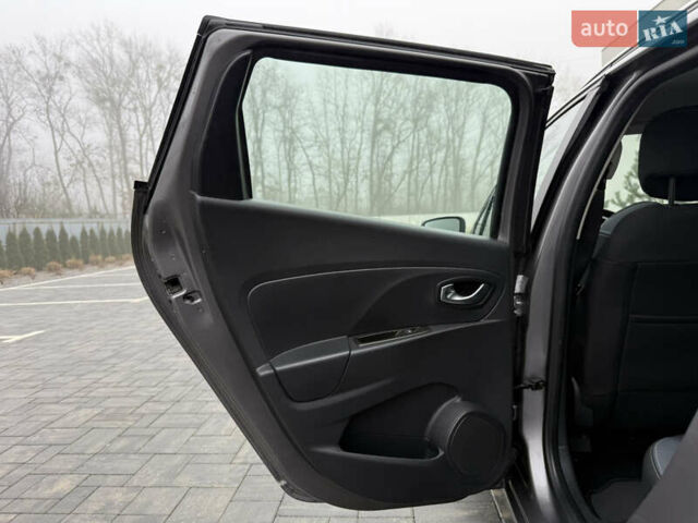 Серый Рено Клио, объемом двигателя 1.2 л и пробегом 122 тыс. км за 8800 $, фото 33 на Automoto.ua