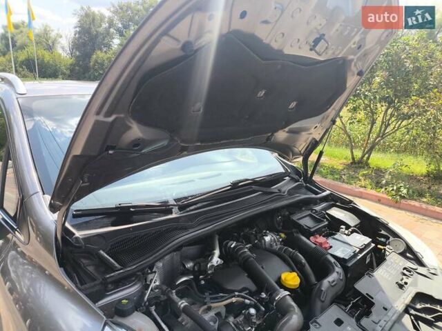 Сірий Рено Кліо, об'ємом двигуна 1.5 л та пробігом 250 тис. км за 8500 $, фото 44 на Automoto.ua