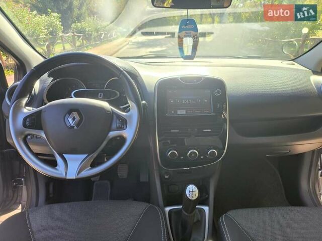 Сірий Рено Кліо, об'ємом двигуна 1.5 л та пробігом 250 тис. км за 8500 $, фото 62 на Automoto.ua