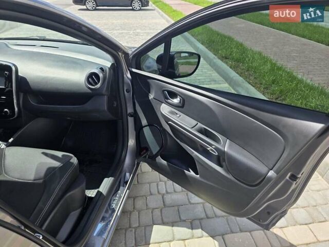 Сірий Рено Кліо, об'ємом двигуна 1.5 л та пробігом 232 тис. км за 8300 $, фото 8 на Automoto.ua