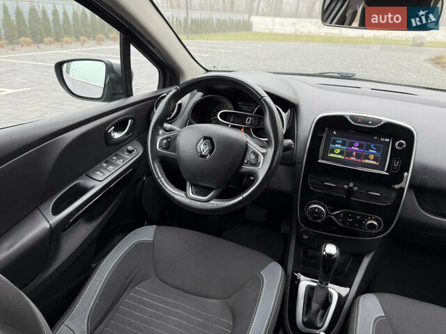 Серый Рено Клио, объемом двигателя 1.2 л и пробегом 122 тыс. км за 8800 $, фото 42 на Automoto.ua
