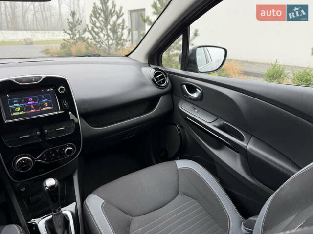 Серый Рено Клио, объемом двигателя 1.2 л и пробегом 122 тыс. км за 8800 $, фото 41 на Automoto.ua