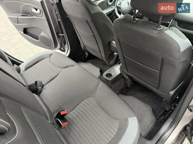 Серый Рено Клио, объемом двигателя 1.2 л и пробегом 122 тыс. км за 8800 $, фото 39 на Automoto.ua