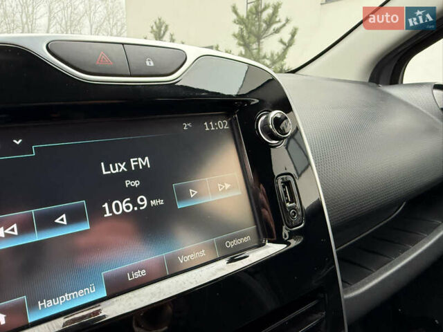 Серый Рено Клио, объемом двигателя 1.2 л и пробегом 122 тыс. км за 8800 $, фото 59 на Automoto.ua