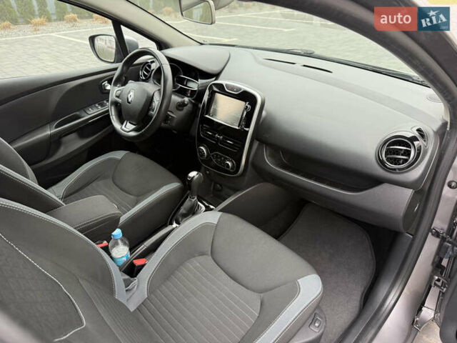 Серый Рено Клио, объемом двигателя 1.2 л и пробегом 122 тыс. км за 8800 $, фото 60 на Automoto.ua