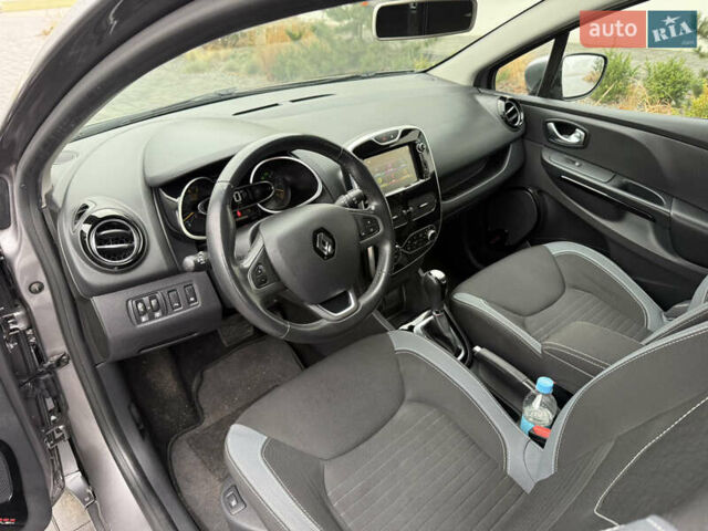 Серый Рено Клио, объемом двигателя 1.2 л и пробегом 122 тыс. км за 8800 $, фото 48 на Automoto.ua