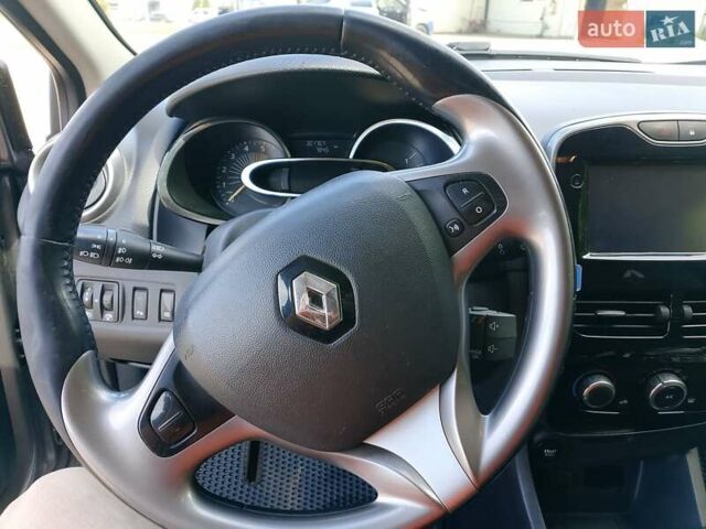 Сірий Рено Кліо, об'ємом двигуна 1.5 л та пробігом 300 тис. км за 7300 $, фото 9 на Automoto.ua