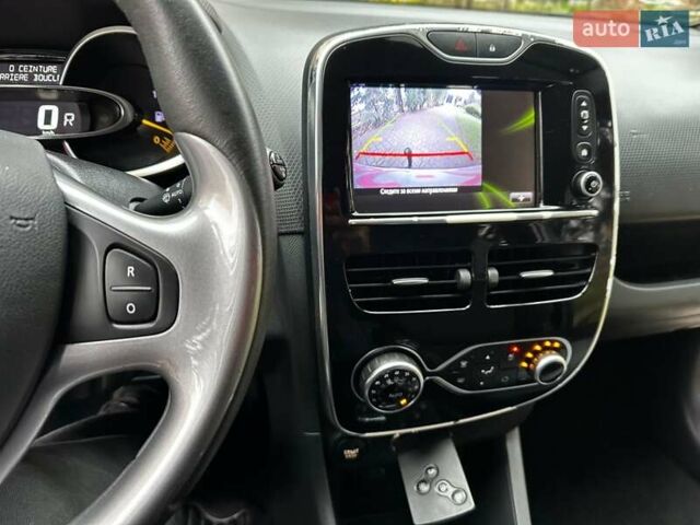 Сірий Рено Кліо, об'ємом двигуна 1.5 л та пробігом 130 тис. км за 10900 $, фото 38 на Automoto.ua