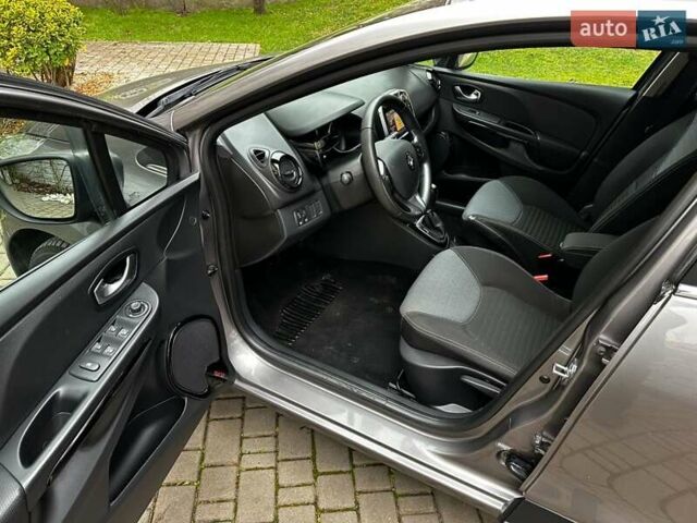 Сірий Рено Кліо, об'ємом двигуна 1.5 л та пробігом 130 тис. км за 10900 $, фото 11 на Automoto.ua