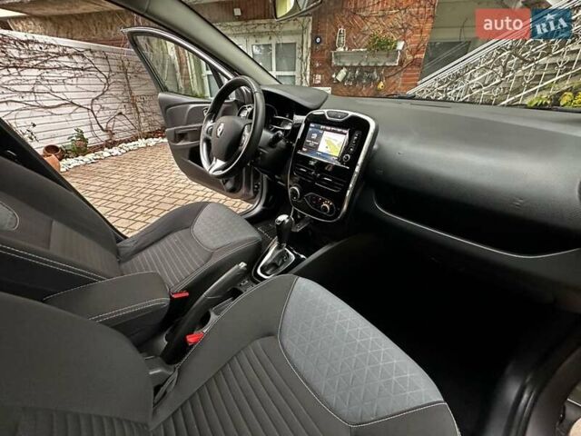 Сірий Рено Кліо, об'ємом двигуна 1.5 л та пробігом 130 тис. км за 10900 $, фото 23 на Automoto.ua