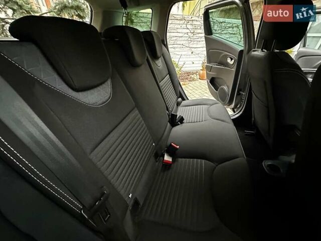 Сірий Рено Кліо, об'ємом двигуна 1.5 л та пробігом 130 тис. км за 10900 $, фото 25 на Automoto.ua