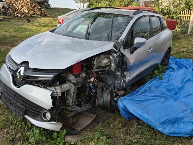 Сірий Рено Кліо, об'ємом двигуна 0 л та пробігом 230 тис. км за 3000 $, фото 6 на Automoto.ua