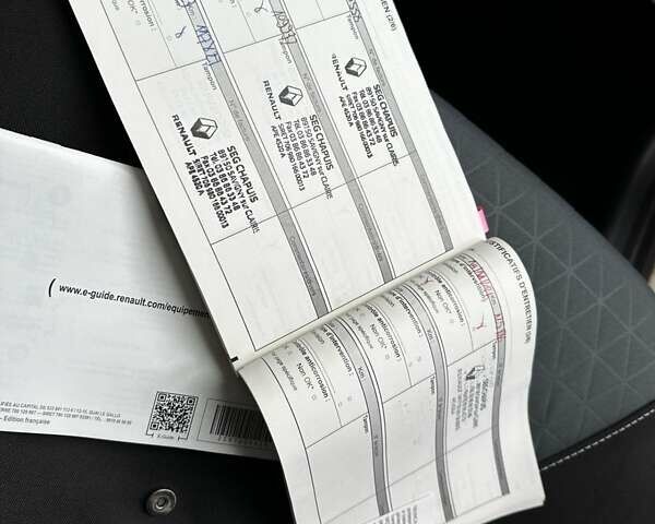 Сірий Рено Кліо, об'ємом двигуна 1.5 л та пробігом 130 тис. км за 10900 $, фото 40 на Automoto.ua