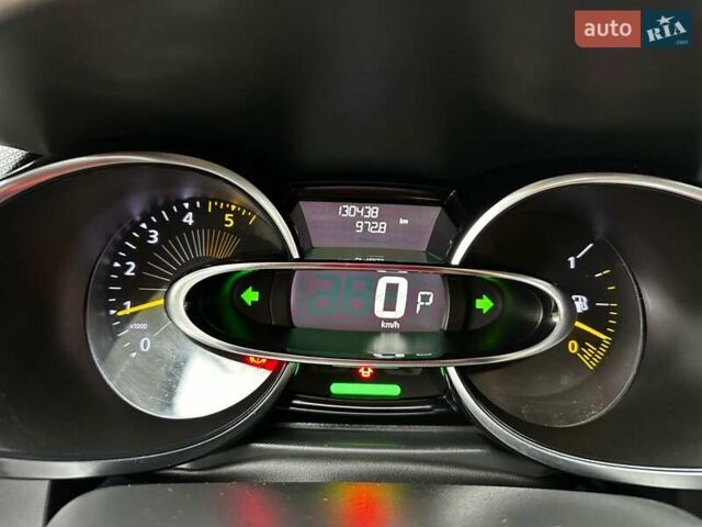 Сірий Рено Кліо, об'ємом двигуна 1.5 л та пробігом 130 тис. км за 10900 $, фото 35 на Automoto.ua