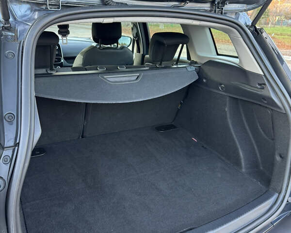 Сірий Рено Кліо, об'ємом двигуна 1.15 л та пробігом 63 тис. км за 8600 $, фото 14 на Automoto.ua