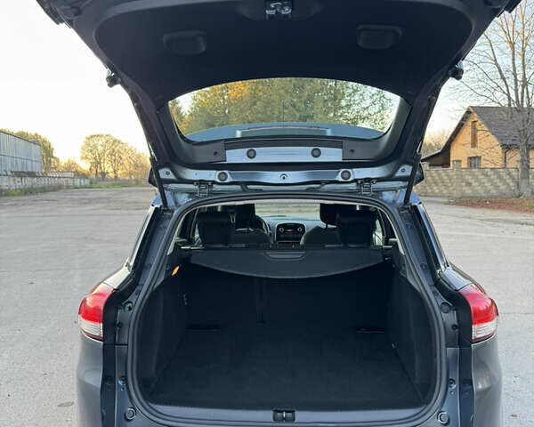 Сірий Рено Кліо, об'ємом двигуна 1.15 л та пробігом 63 тис. км за 8600 $, фото 13 на Automoto.ua