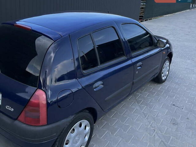 Синий Рено Клио, объемом двигателя 1.1 л и пробегом 162 тыс. км за 2450 $, фото 4 на Automoto.ua