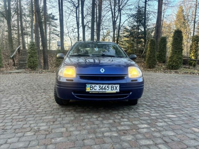 Синий Рено Клио, объемом двигателя 1.4 л и пробегом 273 тыс. км за 2500 $, фото 3 на Automoto.ua