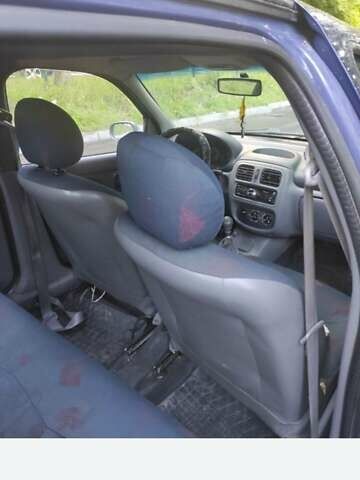 Синій Рено Кліо, об'ємом двигуна 1.4 л та пробігом 240 тис. км за 1888 $, фото 2 на Automoto.ua