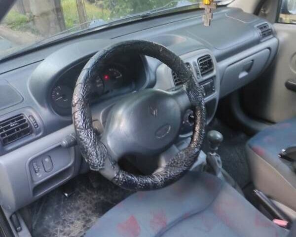 Синій Рено Кліо, об'ємом двигуна 1.4 л та пробігом 240 тис. км за 1888 $, фото 1 на Automoto.ua