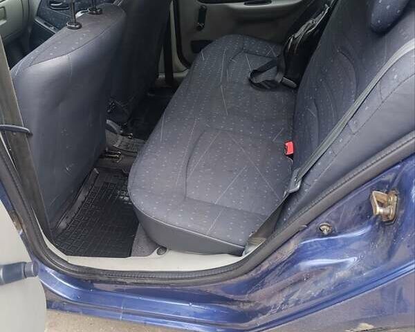 Синій Рено Кліо, об'ємом двигуна 1.39 л та пробігом 310 тис. км за 3000 $, фото 6 на Automoto.ua