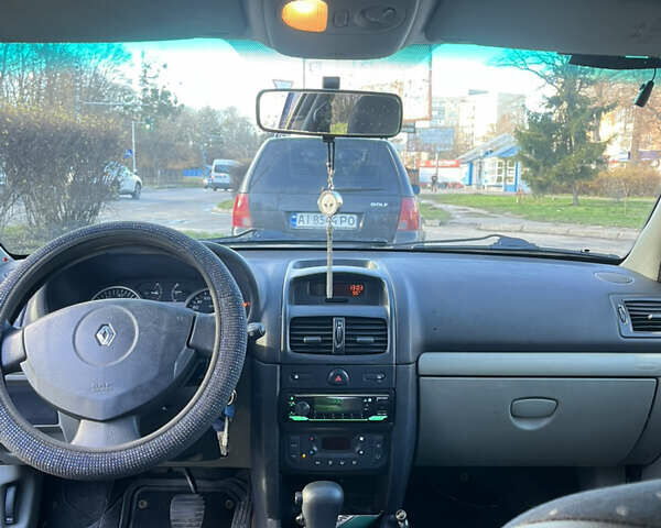 Синій Рено Кліо, об'ємом двигуна 1.4 л та пробігом 239 тис. км за 3700 $, фото 8 на Automoto.ua