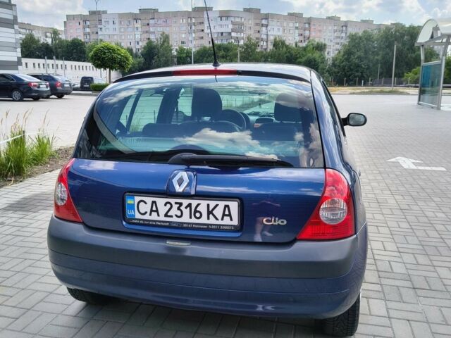 Синій Рено Кліо, об'ємом двигуна 1.1 л та пробігом 194 тис. км за 4000 $, фото 9 на Automoto.ua
