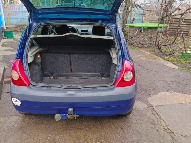 Синій Рено Кліо, об'ємом двигуна 1.4 л та пробігом 240 тис. км за 3400 $, фото 7 на Automoto.ua