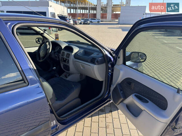 Синий Рено Клио, объемом двигателя 1.4 л и пробегом 272 тыс. км за 2700 $, фото 7 на Automoto.ua
